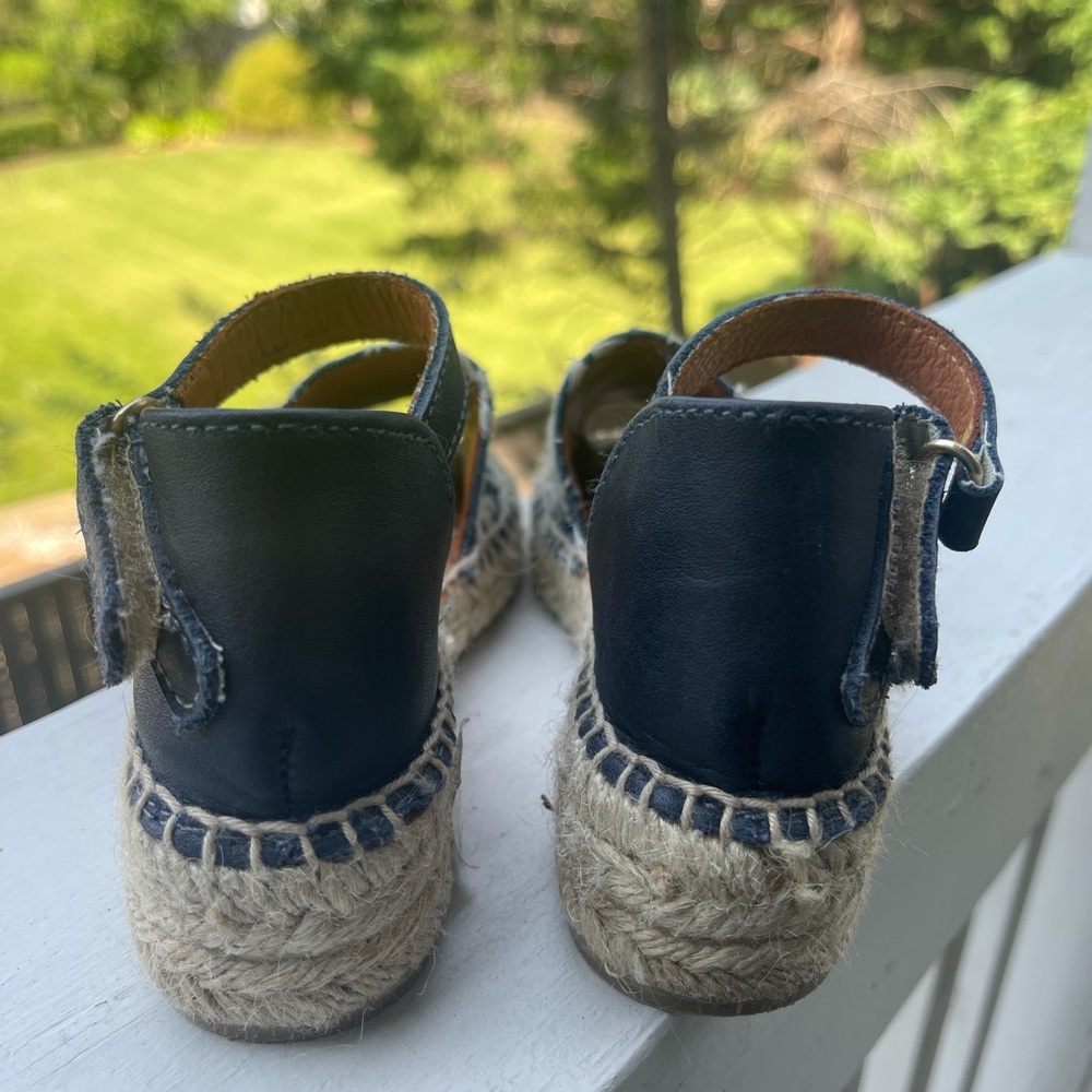 Gorgeous Toni Pons Girls Espadrilles! 29 and 30 - Picture 3 of 13